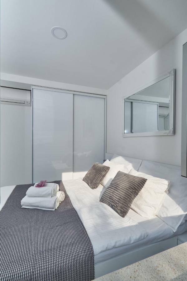 Brand New Apartment S & U Dubrovnik Bagian luar foto